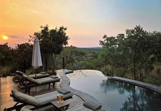 Luxury Off-Grid Suite with Pool